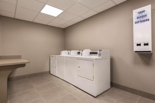 Country Inn & Suites by Radisson Lubbock Southwest TX - image 43