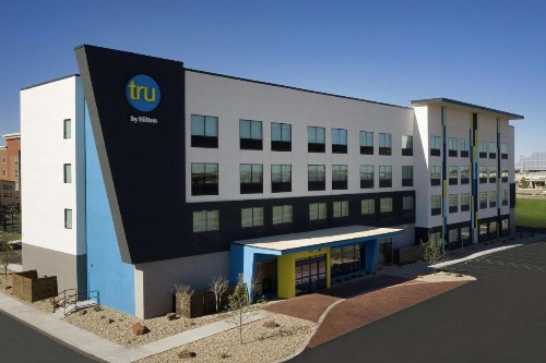 Tru By Hilton Lubbock Southwest - image 1