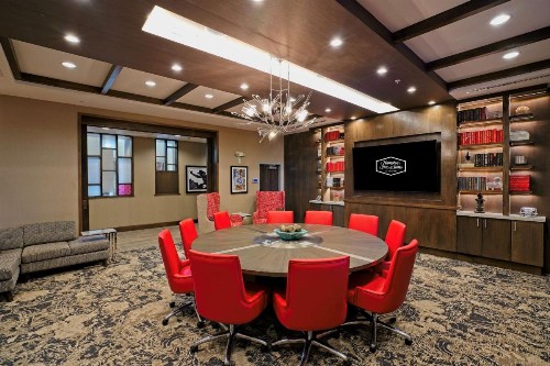 Hampton Inn & Suites Lubbock University Tx - image 4