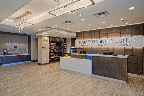 Hampton Inn & Suites Lubbock University Tx - image 5
