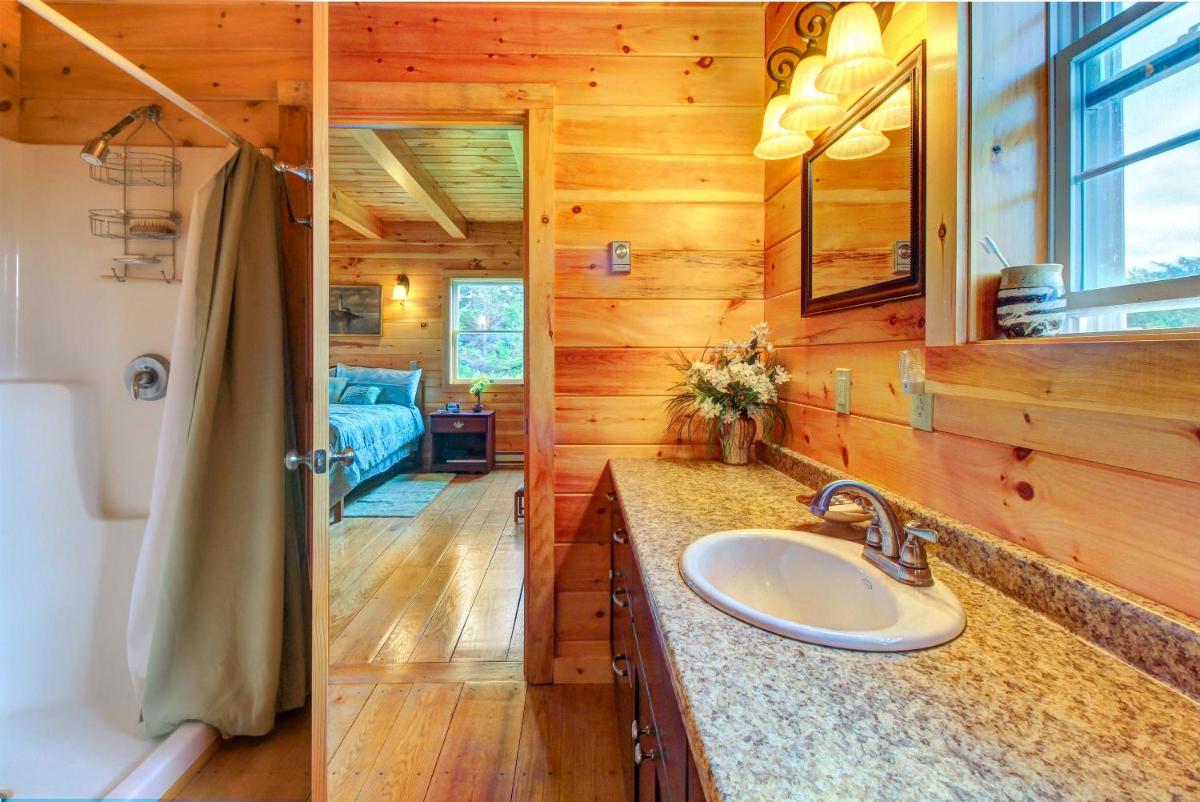 Lubec Seaside Retreat - image 3