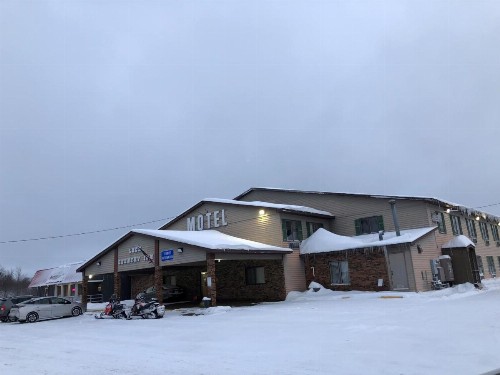 Luck Country Inn - image 21