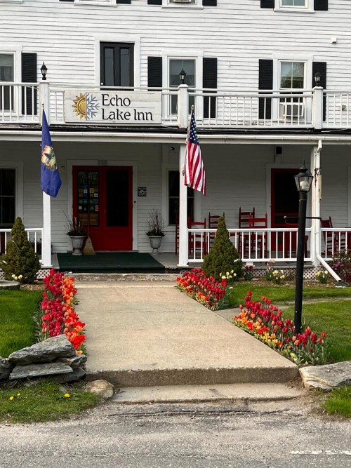Echo Lake Inn - image 22