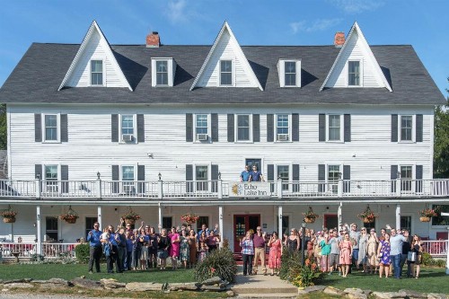 Echo Lake Inn - image 37