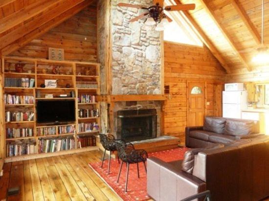 Shenandoah Lodge - image 3