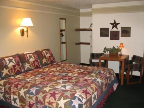 Covered Wagon Motel - image 17