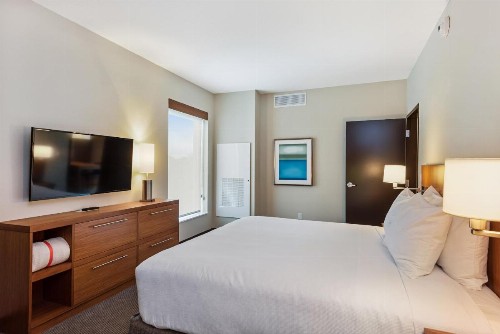 Hyatt Place Tampa/Wesley Chapel - image 16