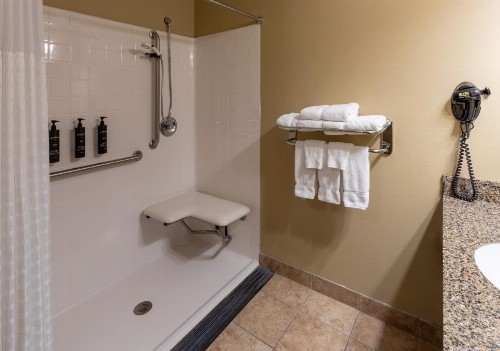 GrandStay Inn & Suites of Luverne - image 18