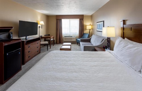 GrandStay Inn & Suites of Luverne - image 3