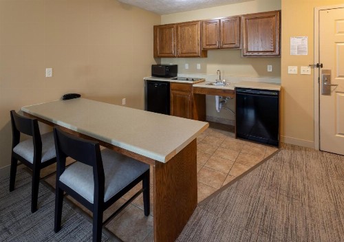 GrandStay Inn & Suites of Luverne - image 4