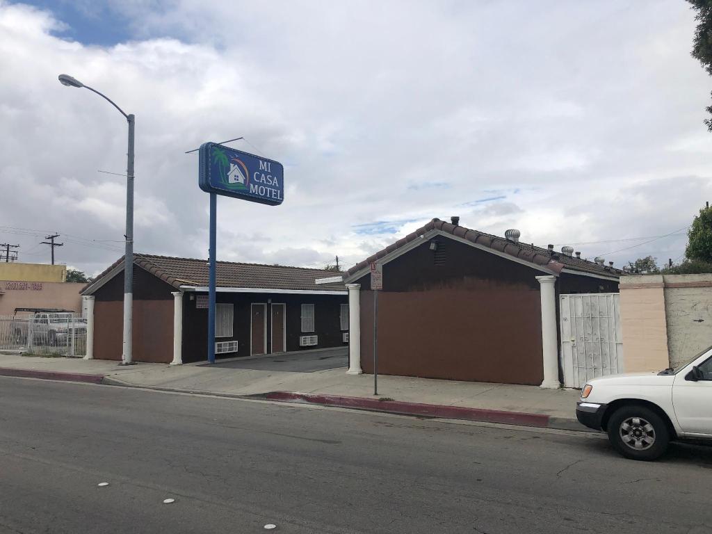 Mi Casa Motel - image 3