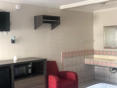 Mi Casa Motel - image 8