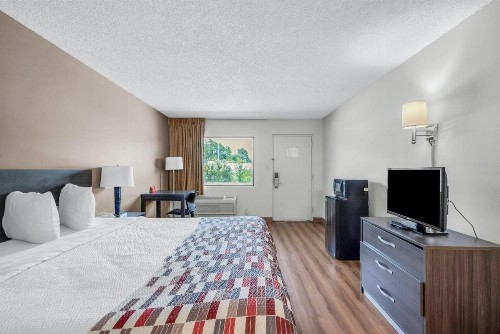 Red Roof Inn MacClenny - image 12