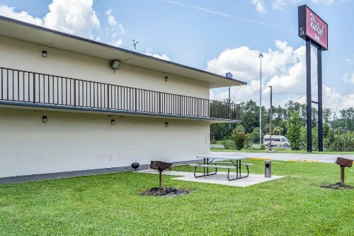 Red Roof Inn MacClenny - image 4
