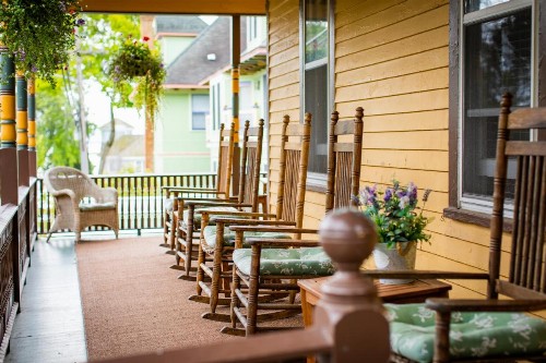 Pine Cottage Bed & Breakfast - image 10