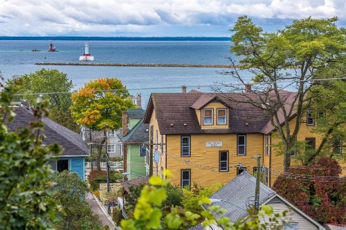 Pine Cottage Bed & Breakfast - image 13