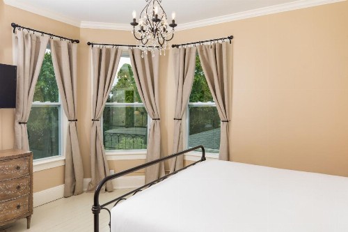 Pine Cottage Bed & Breakfast - image 37
