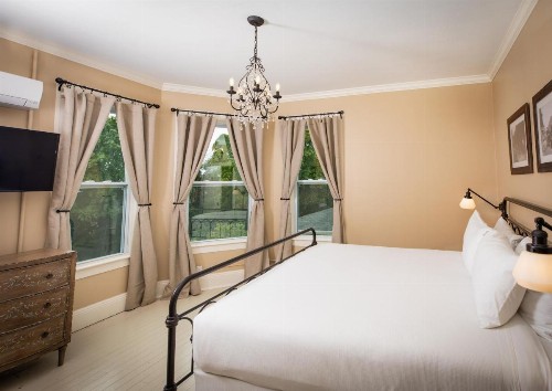 Pine Cottage Bed & Breakfast - image 44