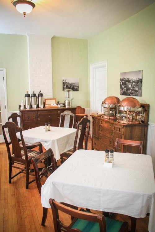 Pine Cottage Bed & Breakfast - image 48