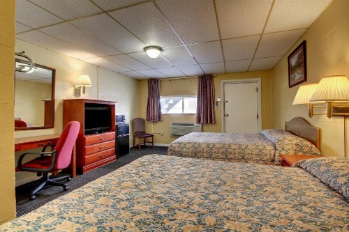 Star Motel - image 5