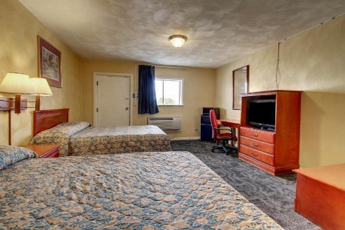 Star Motel - image 8