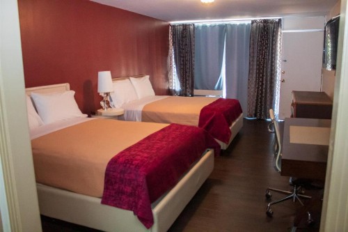 The Grand Motel - image 5