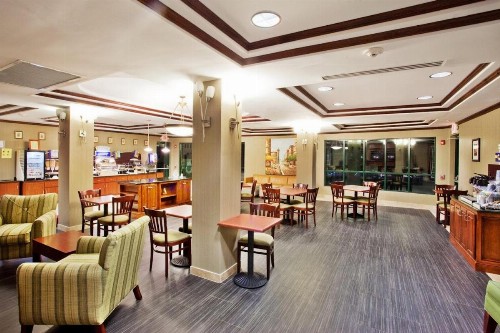Holiday Inn Express Hotel & Suites Macon-West an IHG Hotel - image 10