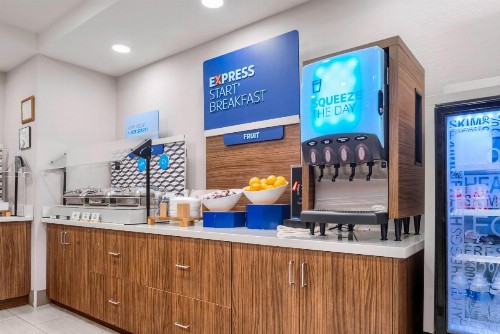 Holiday Inn Express Hotel & Suites Macon-West an IHG Hotel - image 14