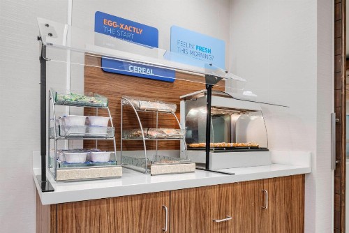 Holiday Inn Express Hotel & Suites Macon-West an IHG Hotel - image 6