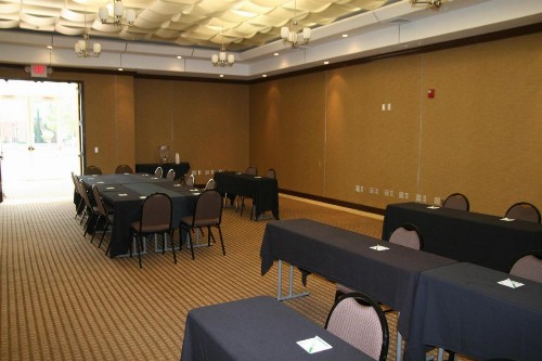 Holiday Inn Macon North an IHG Hotel - image 12
