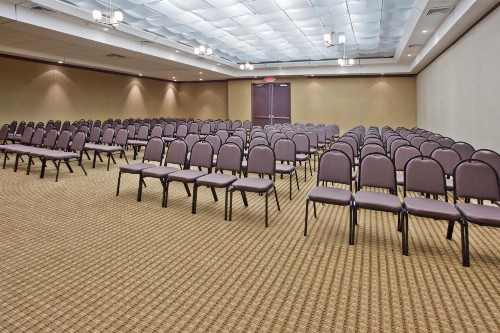 Holiday Inn Macon North an IHG Hotel - image 26