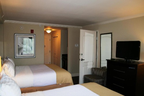 Holiday Inn Macon North an IHG Hotel - image 29