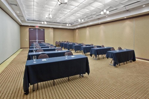 Holiday Inn Macon North an IHG Hotel - image 33