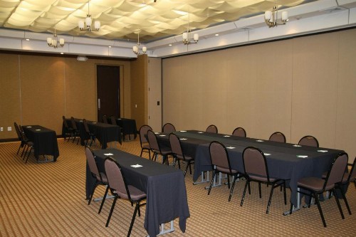 Holiday Inn Macon North an IHG Hotel - image 35