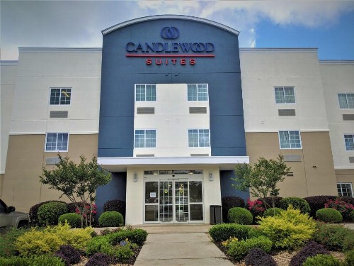 Candlewood Suites Macon - image 18