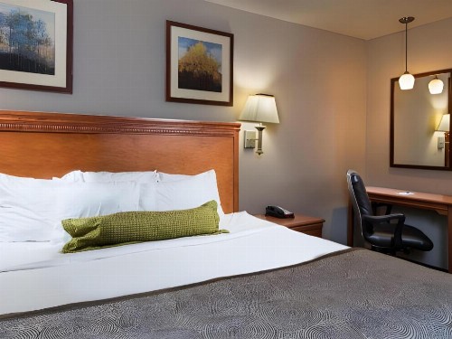 Candlewood Suites Macon - image 43