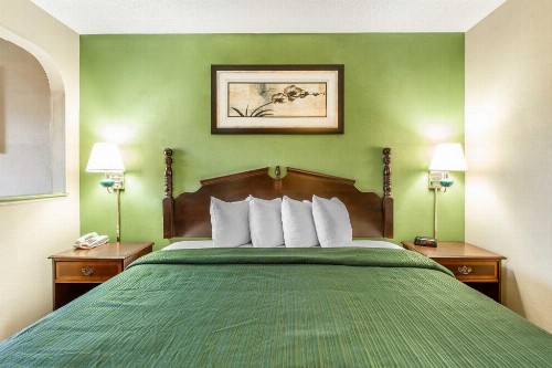Quality Inn And Suites - image 14
