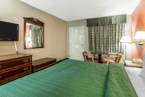 Quality Inn And Suites - image 26