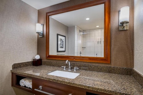 Macon Marriott City Center - image 10