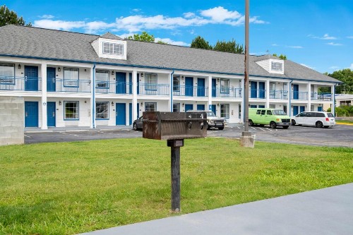 Baymont by Wyndham Macon I-475 - image 21