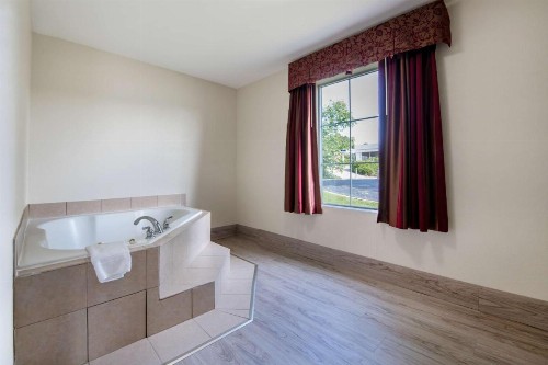 Baymont by Wyndham Macon I-475 - image 22
