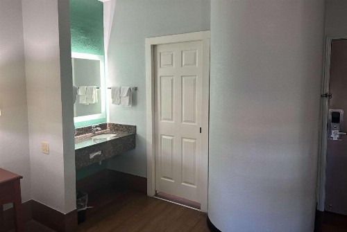 SureStay Plus Hotel by Best Western Macon West - image 7