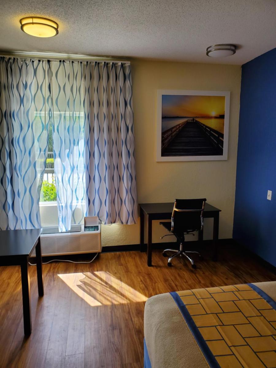Days Inn by Wyndham Macon I-75 North - image 2