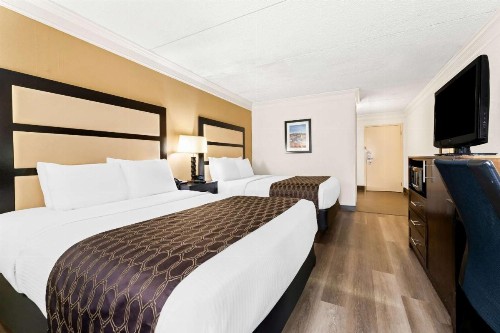 Best Western Riverside Inn - image 21