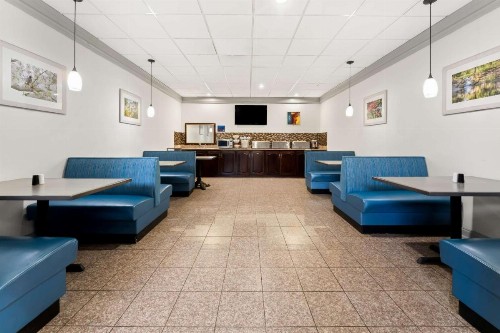 Best Western Riverside Inn - image 31
