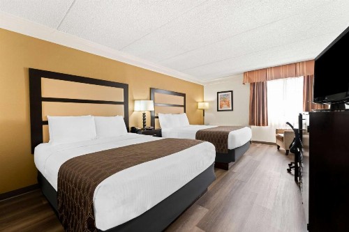Best Western Riverside Inn - image 6