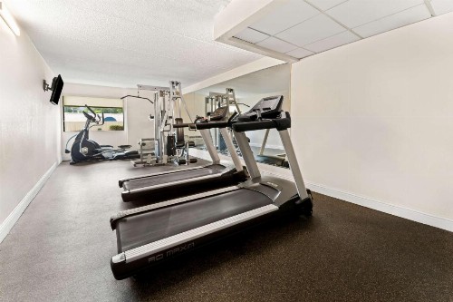 Best Western Riverside Inn - image 7
