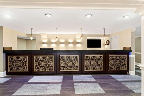 Best Western Riverside Inn - image 9