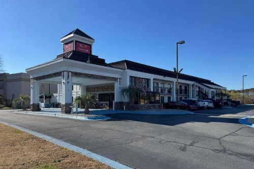 Econo Lodge Inn & Suites Macon - image 13