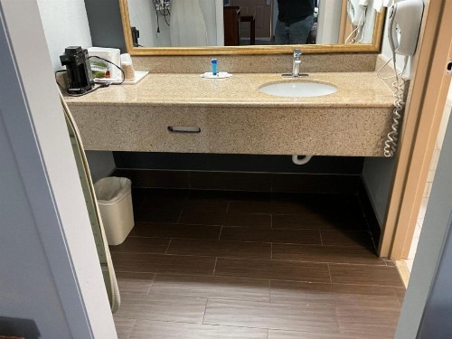 Ramada by Wyndham Macon - image 19